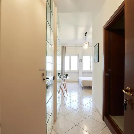 Stella On Apartment Onno